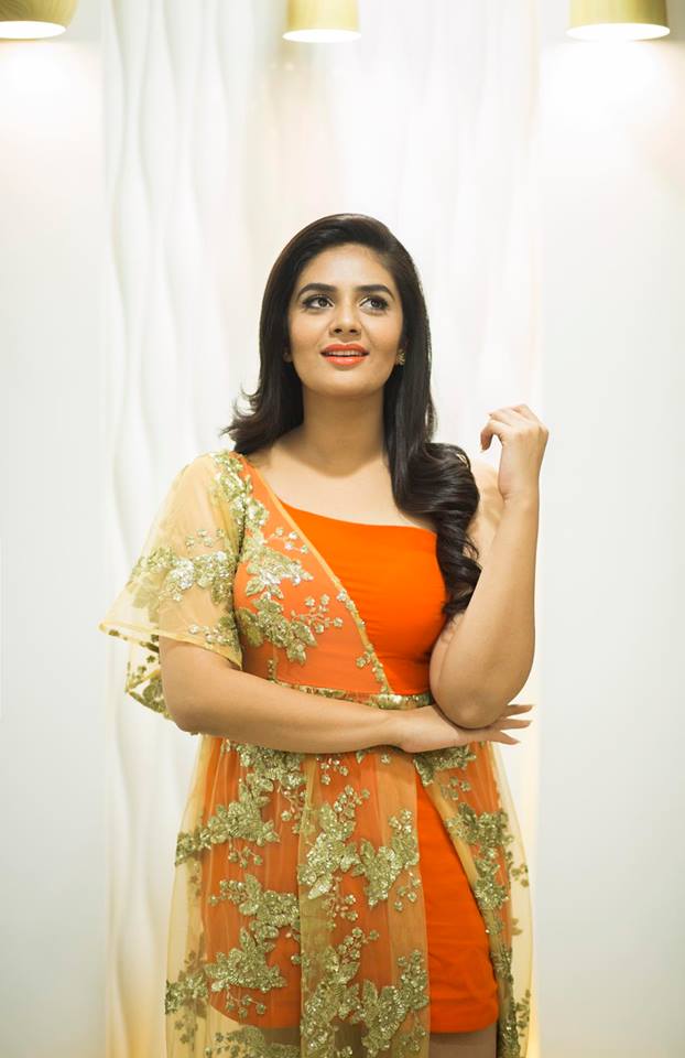 Sreemukhi Wiki, Biography, Age, Height, Family, Movies, Photos