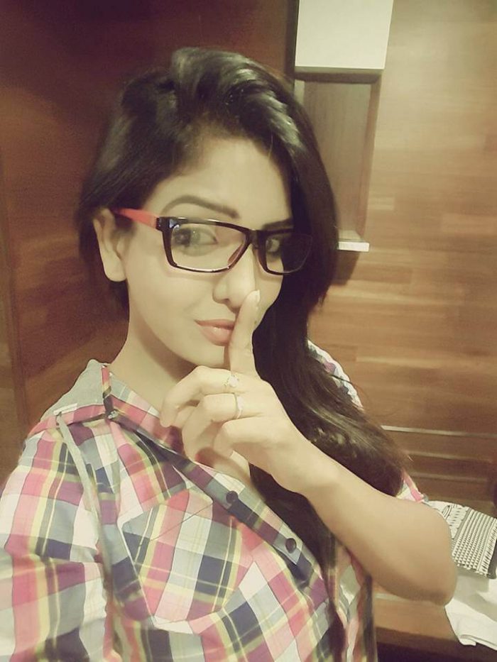 Pavani Reddy Images