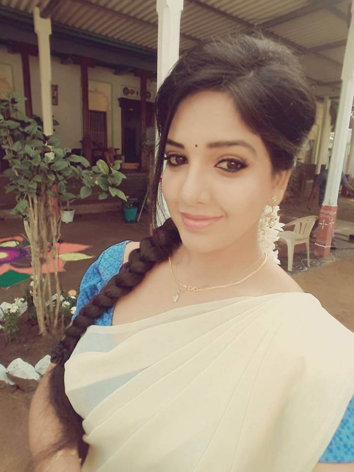 Pavani Reddy Images