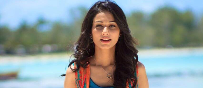 Aneri Vajani Wiki, Biography, Age, Serials, Images - News Bugz