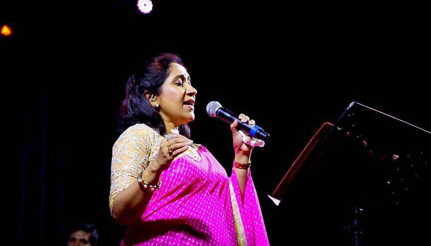 Sujatha Mohan Wiki, Biography, Age, Songs List, Images - News Bugz
