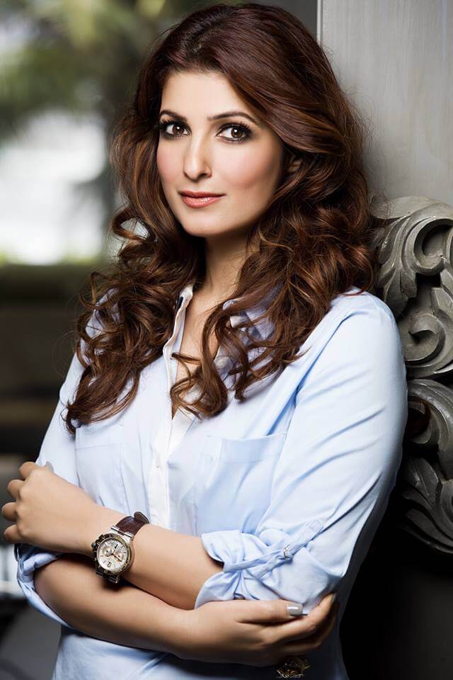 Twinkle Khanna (Akshay Kumar Wife) Wiki, Age, Books, Images - News Bugz Twinkle Khanna (Akshay Kumar Wife) Wiki, Age, Books, Images - News Bugz