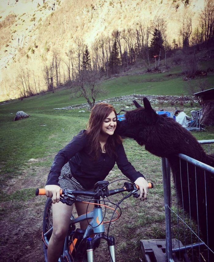 Monali Thakur Wiki Monali Thakur Wiki