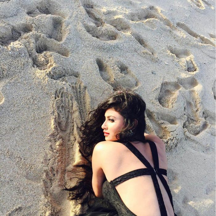 Mouni Roy Wiki Mouni Roy Wiki