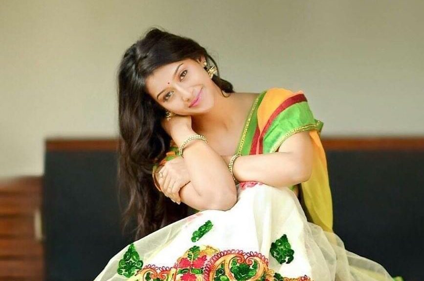 Pooja Jhaveri Images