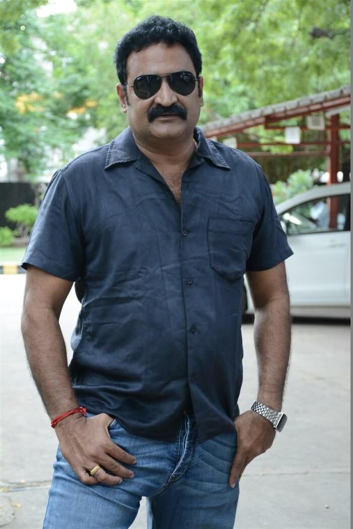 Aadukalam Naren