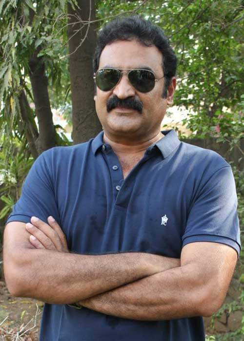 Aadukalam Naren