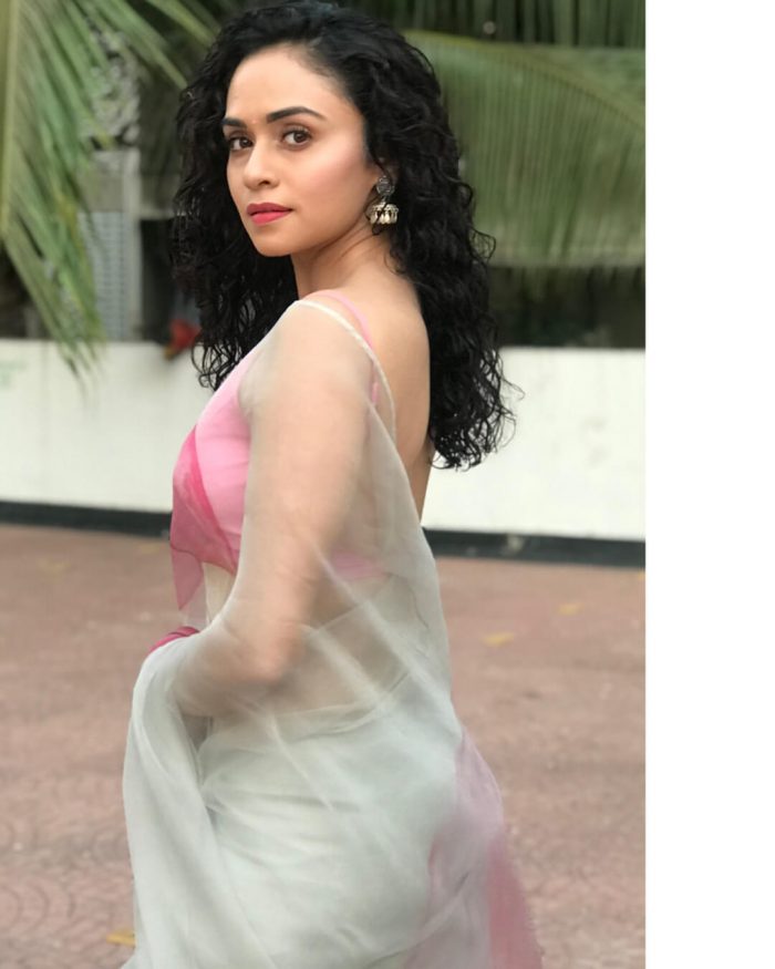 Amruta Khanvilkar
