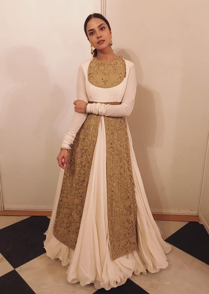 Manasi Moghe Wiki Manasi Moghe Wiki