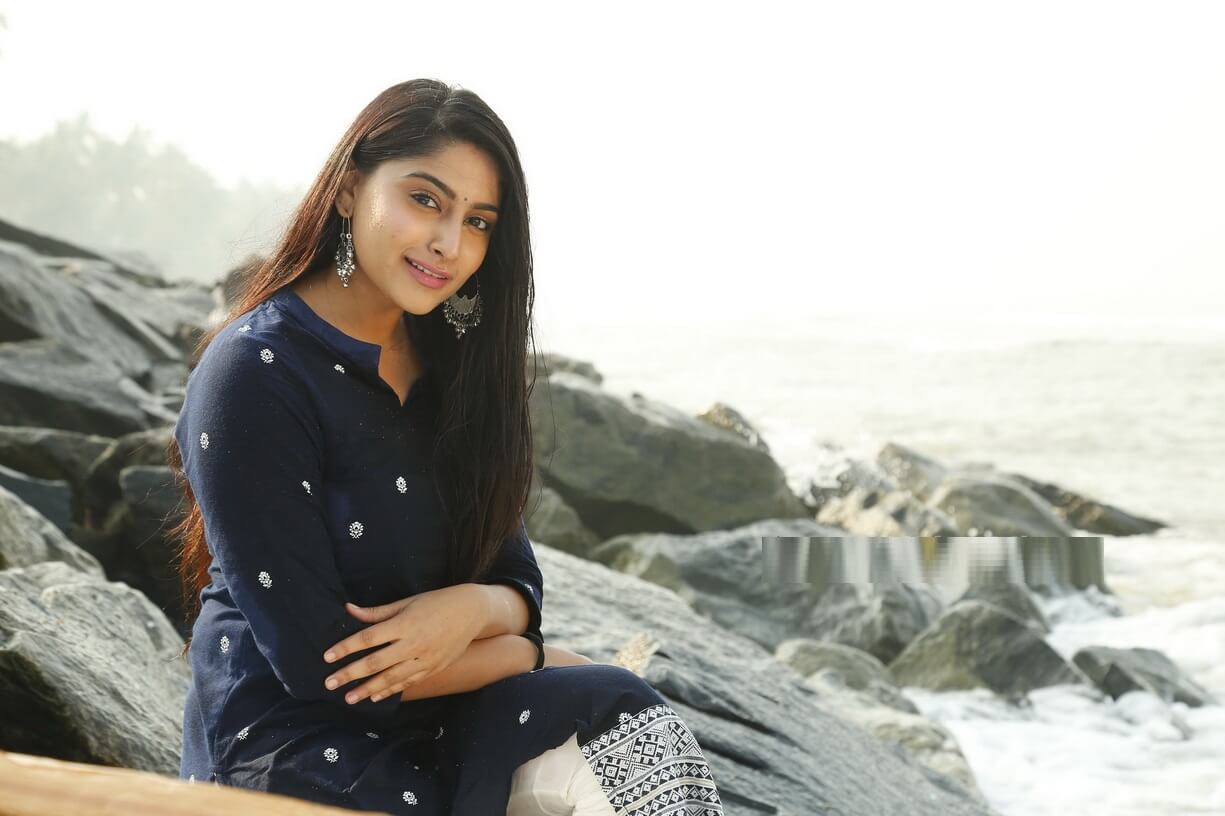 Nishvika Naidu Images 10 - News Bugz