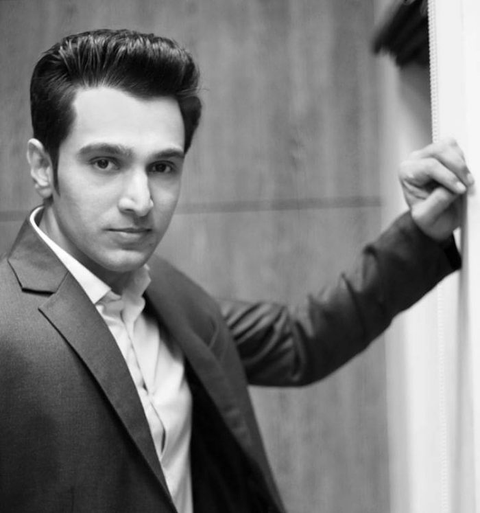 Pratik Gandhi Wiki, Biography, Age, Family, Movies, Images - News Bugz