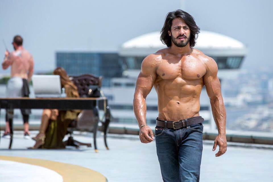 Thakur Anoop Singh Wiki, Biography, Age, Movies List, Family, Images - News Bugz Thakur Anoop Singh Wiki, Biography, Age, Movies List, Family, Images - News Bugz