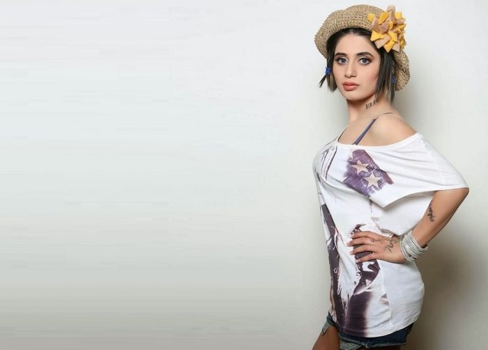 Alisha Khan wiki