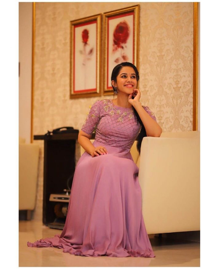 Mirnalini Ravi Images