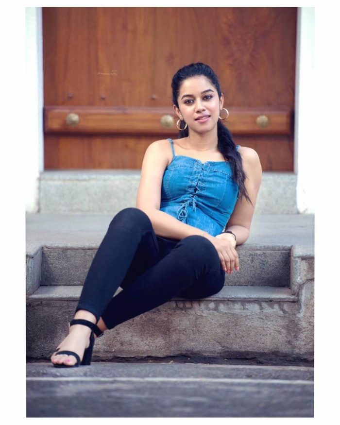 Mirnalini Ravi Images