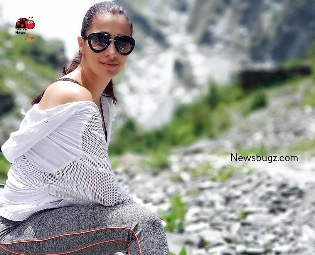 Raai Laxmi Images, HD Photos, Wallpapers, Latest Photoshoot - News Bugz Raai Laxmi Images, HD Photos, Wallpapers, Latest Photoshoot - News Bugz