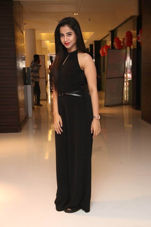 Swathi Deekshith Wiki Swathi Deekshith