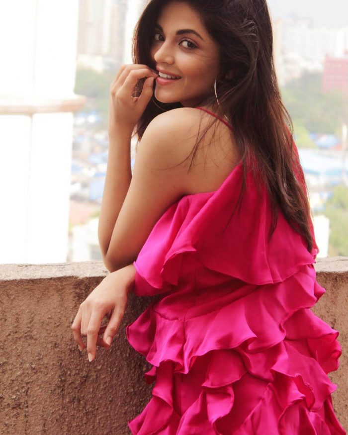 Divyangana Jain Images