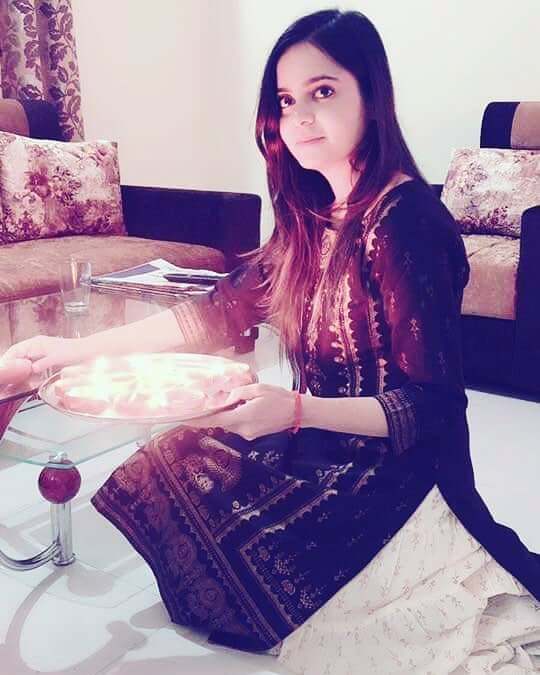 Garima Singh IAS Images