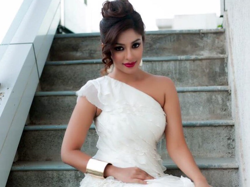 Payal Ghosh Wiki, Biography, Age, Movies, Family, Images - News Bugz