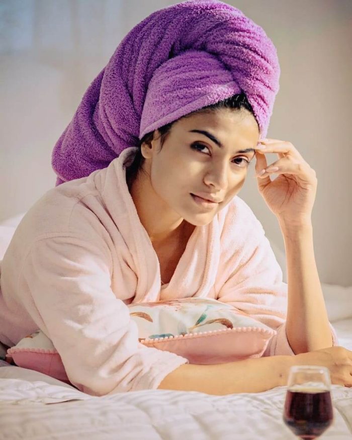 Urvi Shetty Images