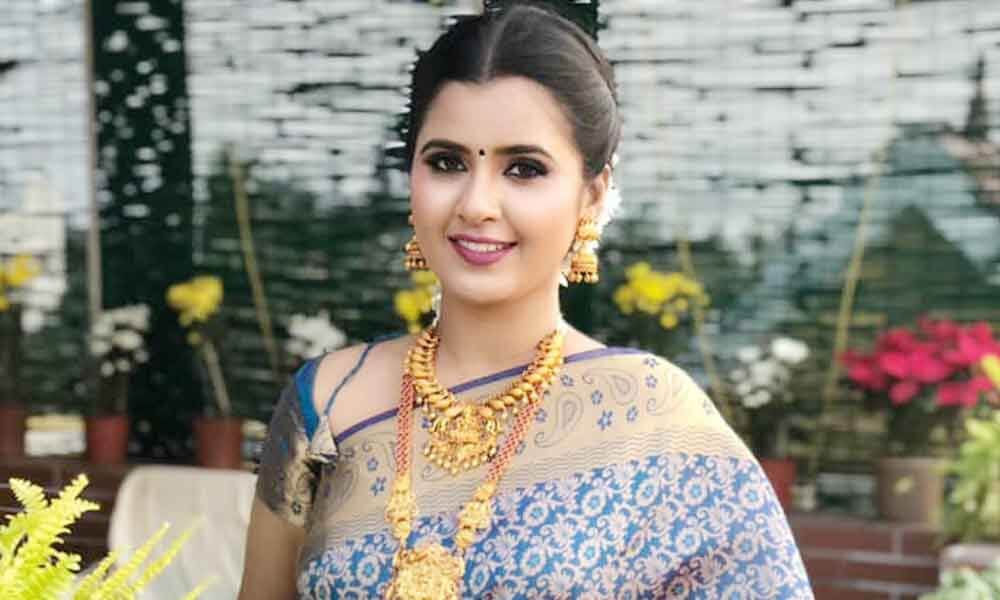 Nanditha Jennifer Images
