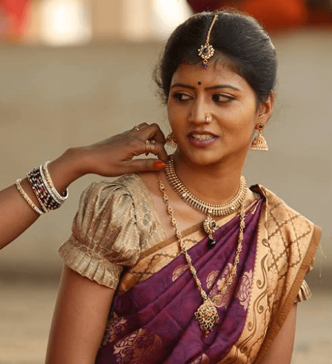 V6 Savitri Images