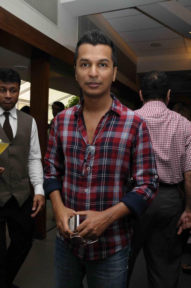 Vikram Phadnis Images