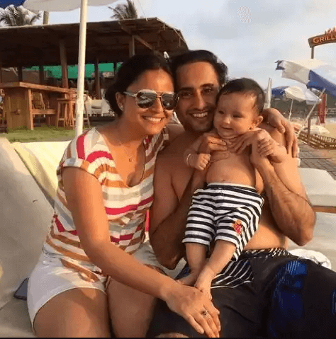 Rahul Kanwal Wife Photos