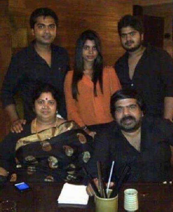Ilakkiya Rajendar Family