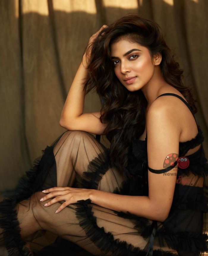 Malavika Mohanan Images