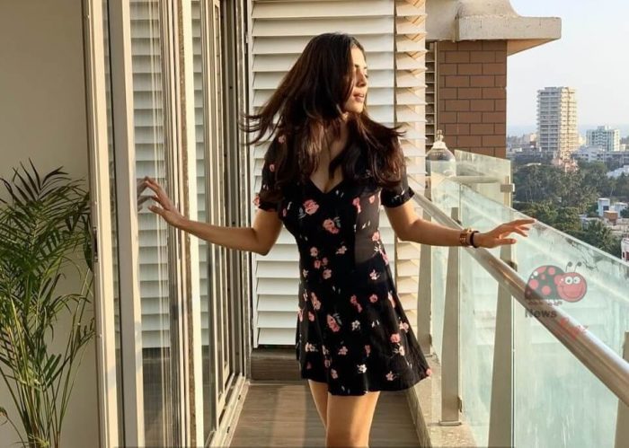 Malavika Mohanan Images