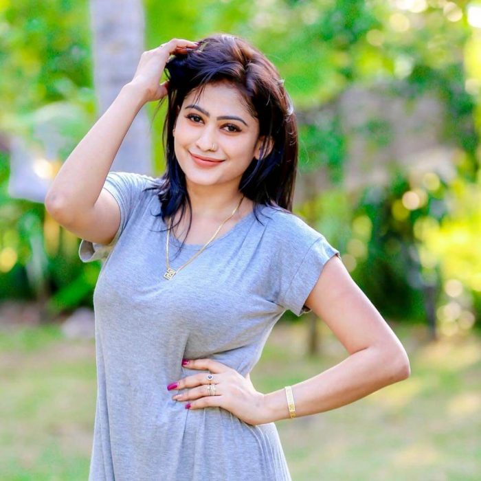 Piumi Hansamali