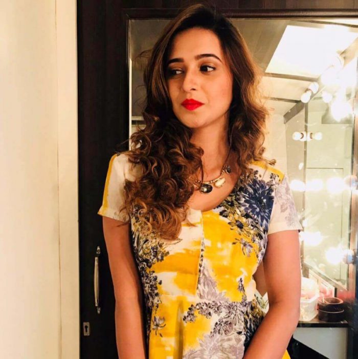 Shivani Surve Images