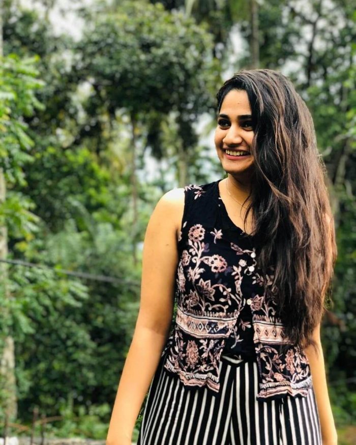Losliya Images