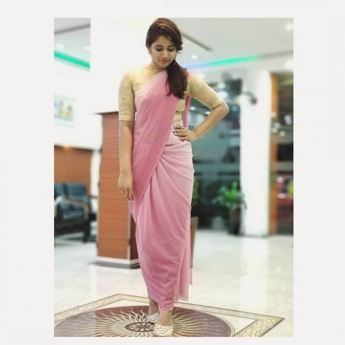 Losliya Images
