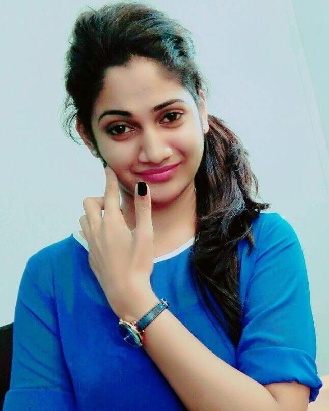 Losliya Images
