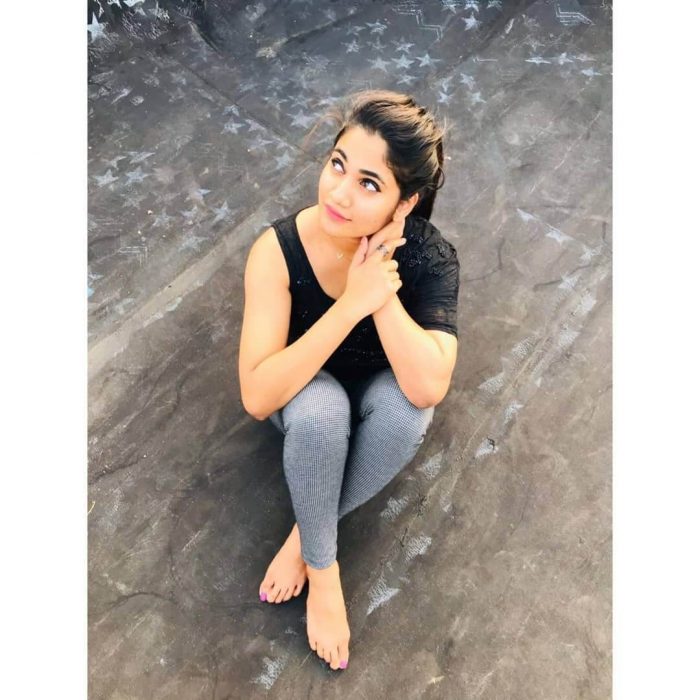 Losliya Images
