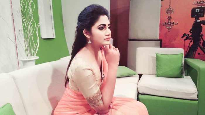 Losliya Images