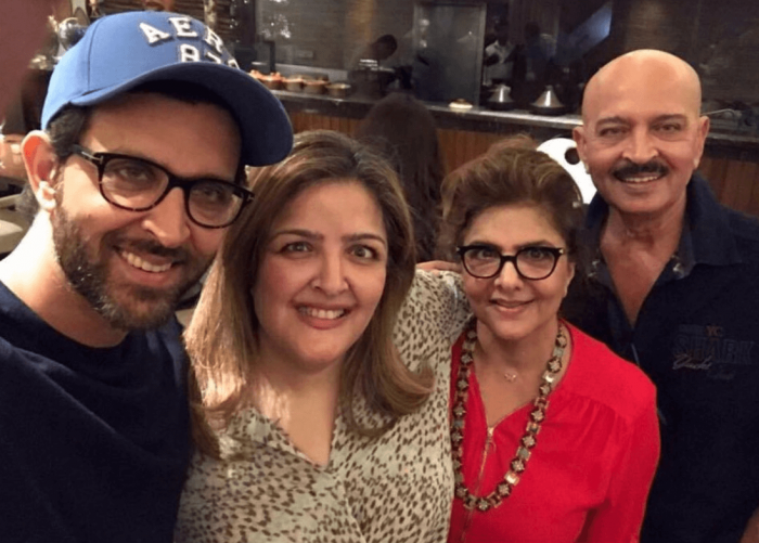 Sunaina Roshan Family