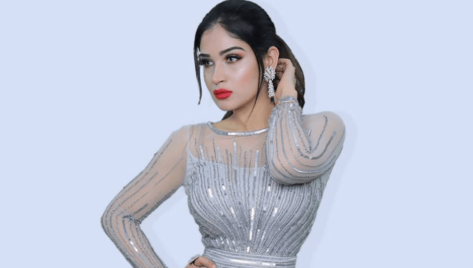 Himadri Pruthi Photos