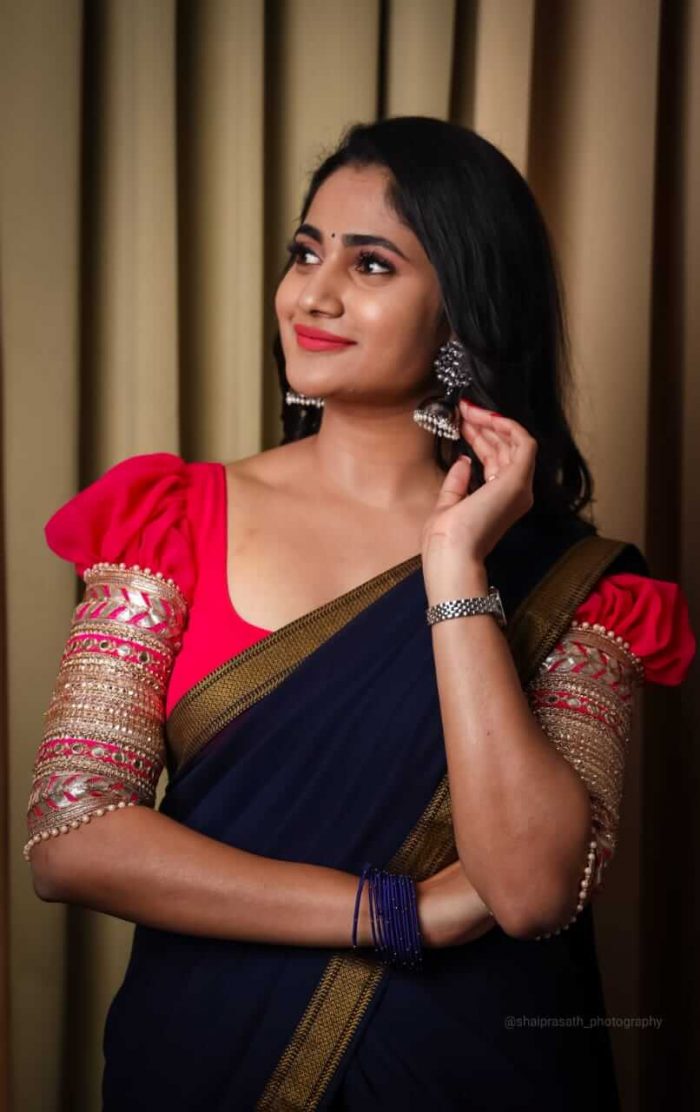Losliya Images
