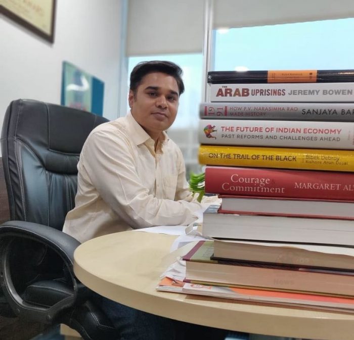 Amish Devgan (News Anchor) Wiki, Biography, Age, Images - News Bugz Amish Devgan (News Anchor) Wiki, Biography, Age, Images - News Bugz