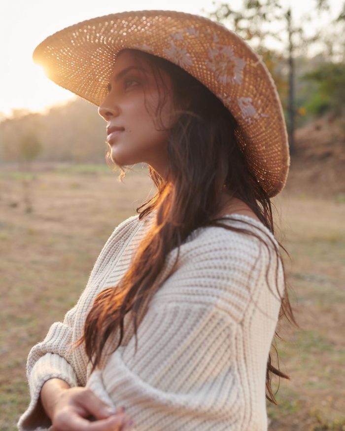 Malavika Mohanan Photos