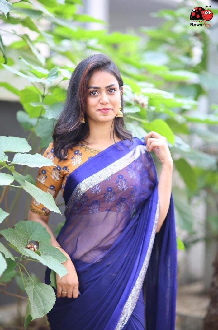 Gayathri Dolly D Cruze