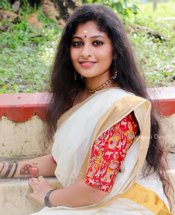 Aparna Devi Wiki, Biography, Age, Movies, Serials, Husband, Images ...