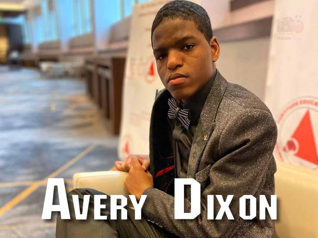Avery Dixon
