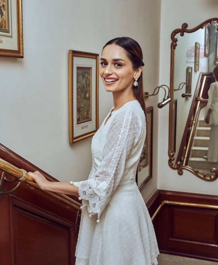 Manushi Chillar