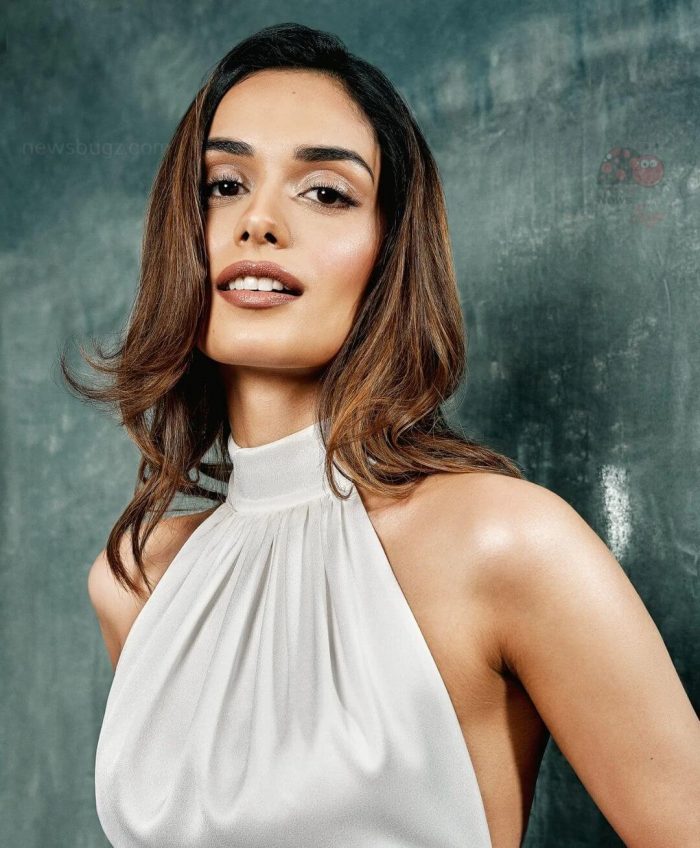 Manushi Chillar